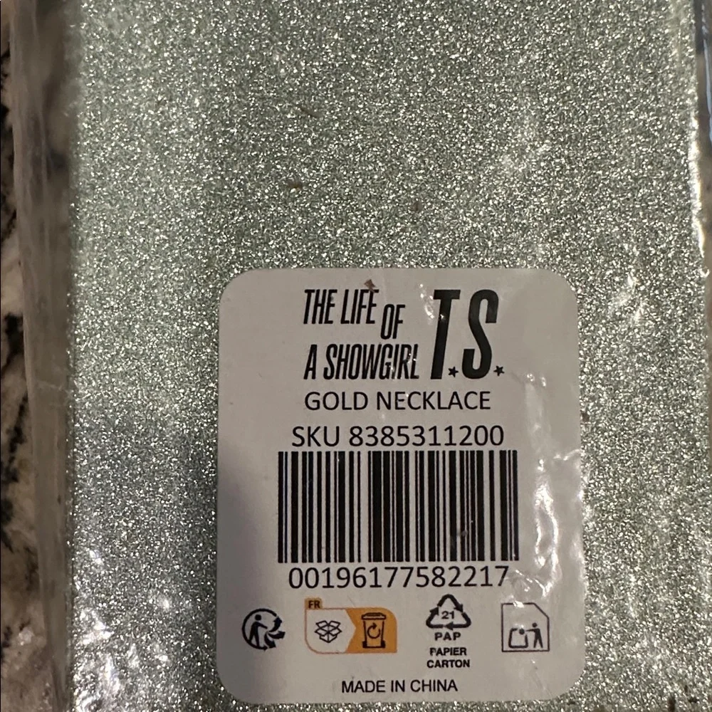 🧡Opalite Lock Necklace- Ready to ship!🧡 - Picture 4 of 4